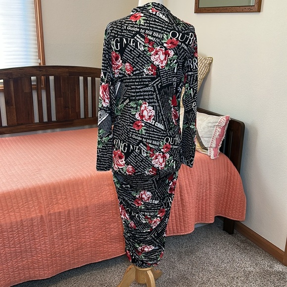Almost Famous Black Floral Newsprint Long Sleeve Bodycon Dress size 1X - Picture 6 of 16